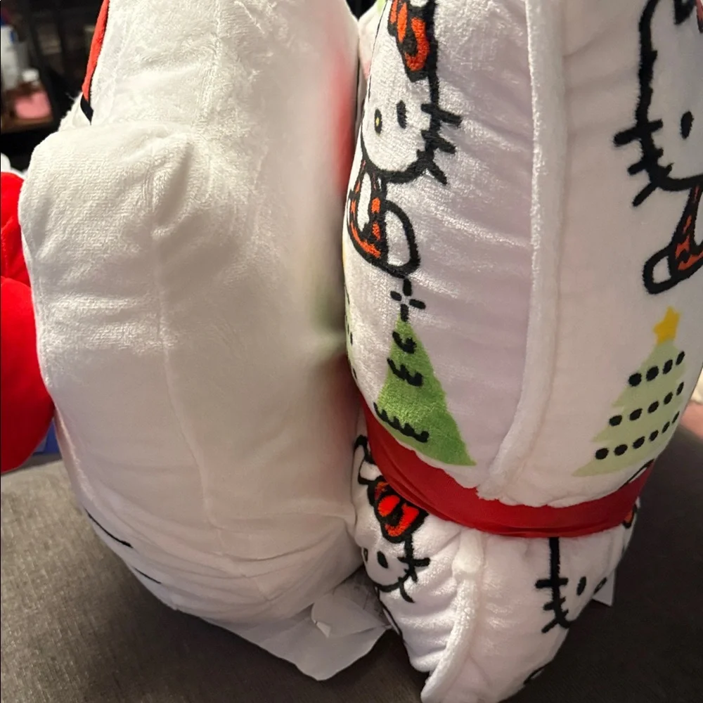 ADORABLE SET - 2 pack decorative pillow set! Hello Kitty Festive Pillows!